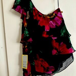 NWT Trina Turk sz Lg , Lined. Side zip. Black, pink and red. Beautiful